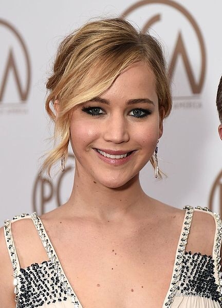 Jennifer Lawrence Attends Producers Guild Awards