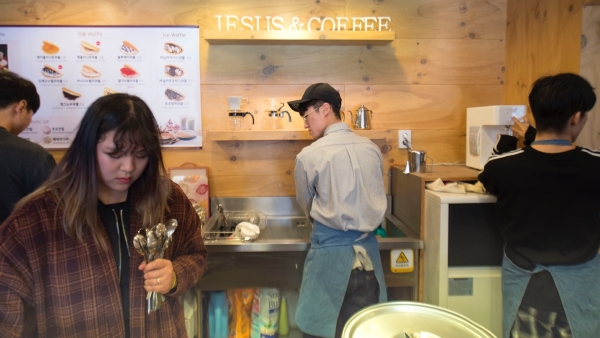 (Photo : )Ahn hopes Jesus Coffee can attract these worshipers who are looking for a fresh take on their religion.
