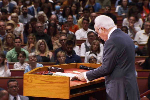 John MacArthur's new trial is expected to extend to 2021.
