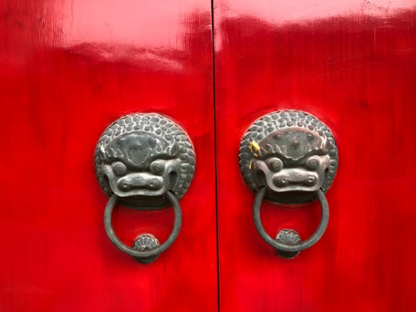 Gray metal door knobs in China