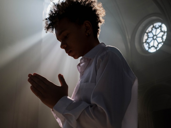 5 Ways to Help Teens Grow Closer to God