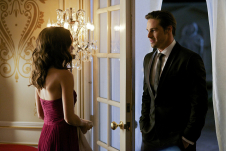 Kristin Kreuk as Catherine and Jay Ryan as Vincent on &#039;Beauty and the Beast&#039;
