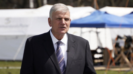 Franklin Graham calls all pastors to join hands for prayer for the nation 
