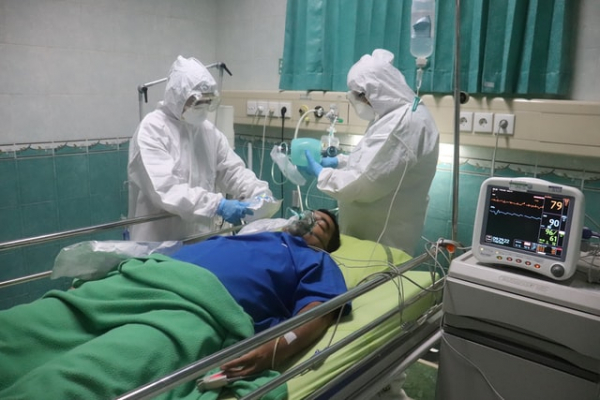 Simulated COVID-19 patient treatment at hospital