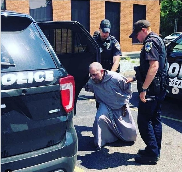 Fr. Fidelis Moscinski arrested by Ohio police