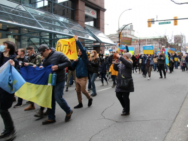 US-Based Ukrainian Cooking Bloggers Share ‘Heartbreaking’ Updates From Relatives In Ukraine